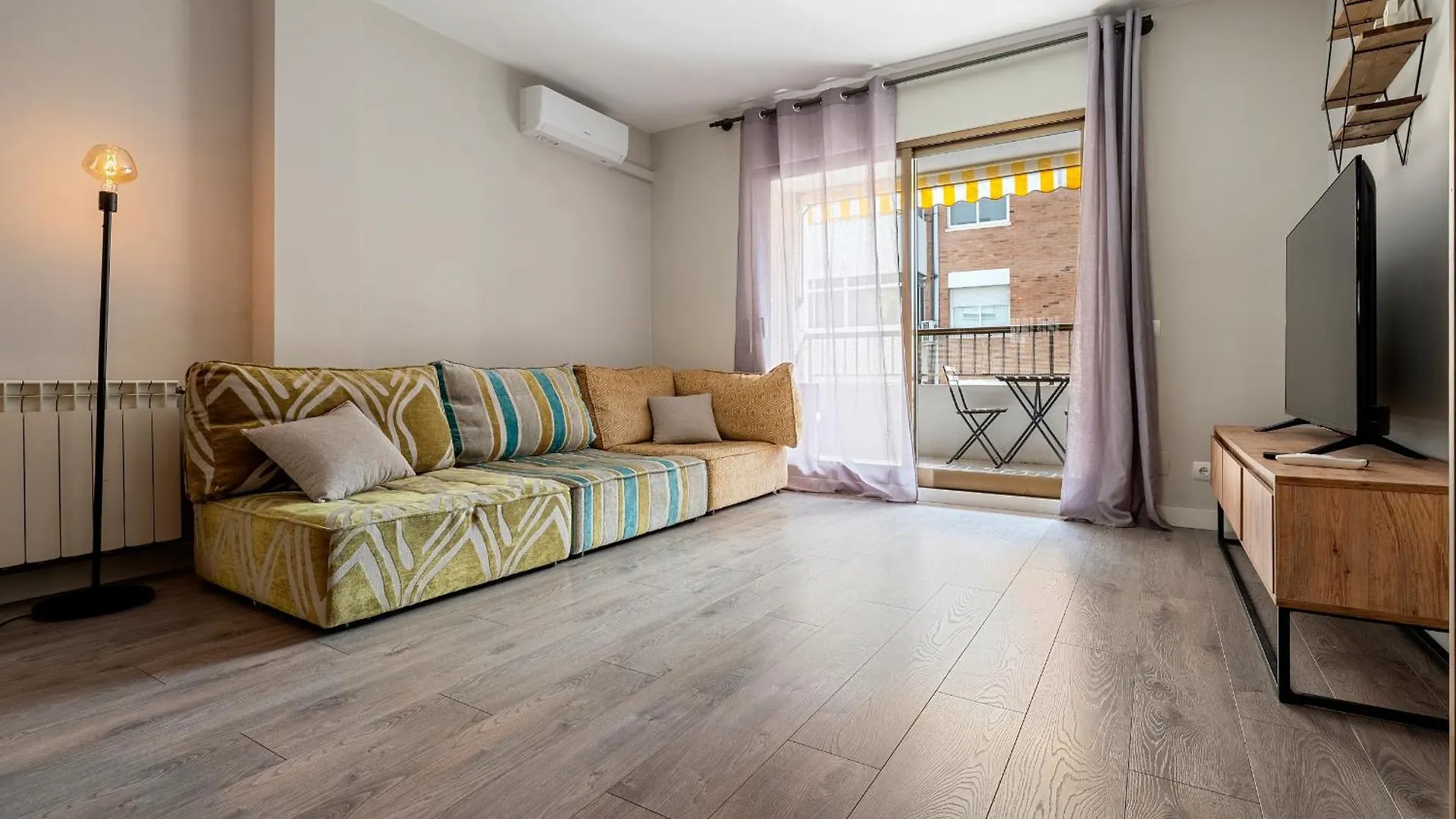 Precioso Apto, Con Piscina En Puerto De Cambrils, Wifi Y Parking Incluido Spain
